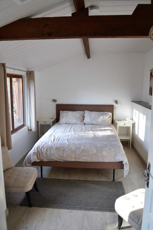 Le Moulin De Lusseau Bed and Breakfast Chef-Boutonne Exterior foto